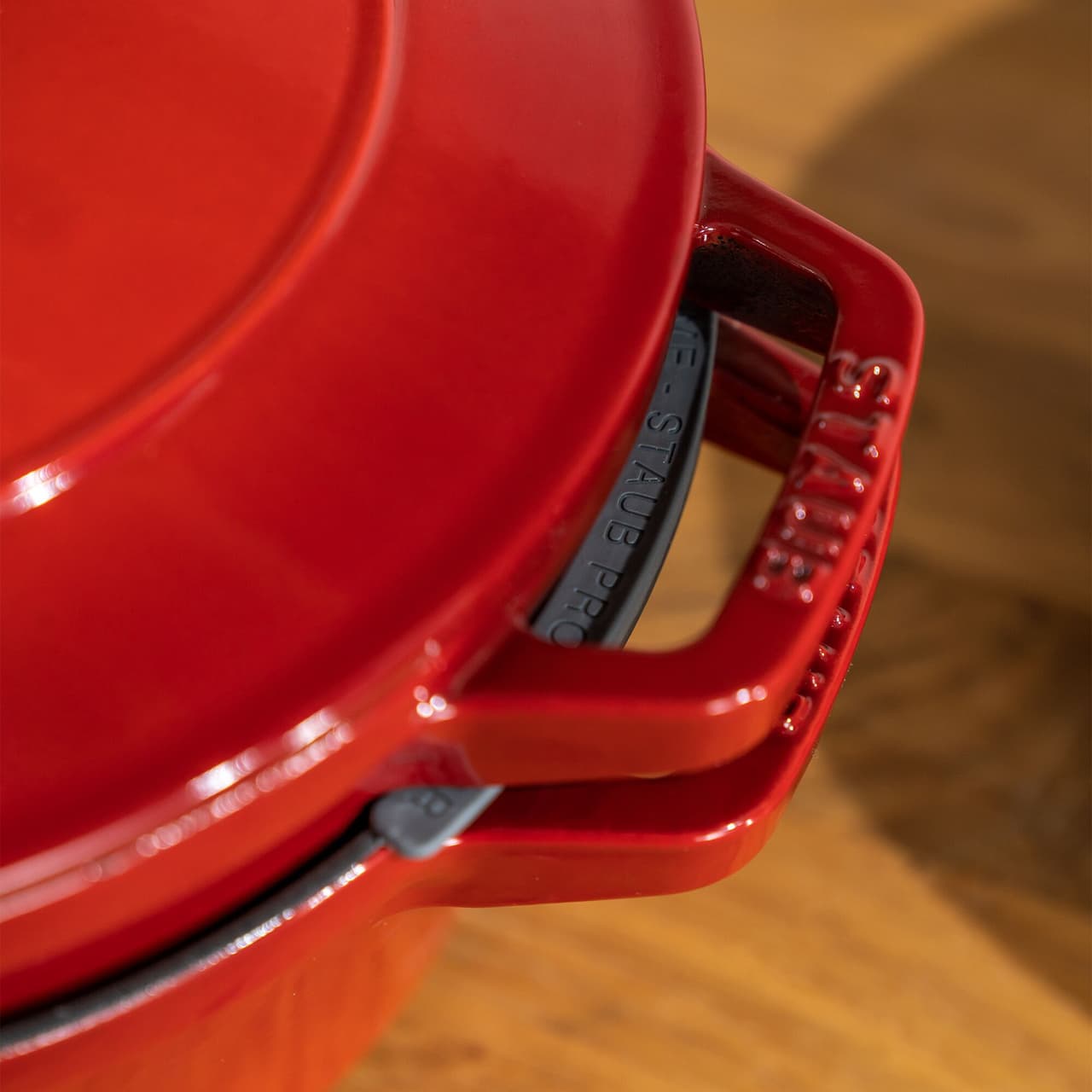 STAUB | STACKABLE SET - Kochtopfset - 2-tlg - Ø 240mm - Gusseisen - Kirsch-Rot