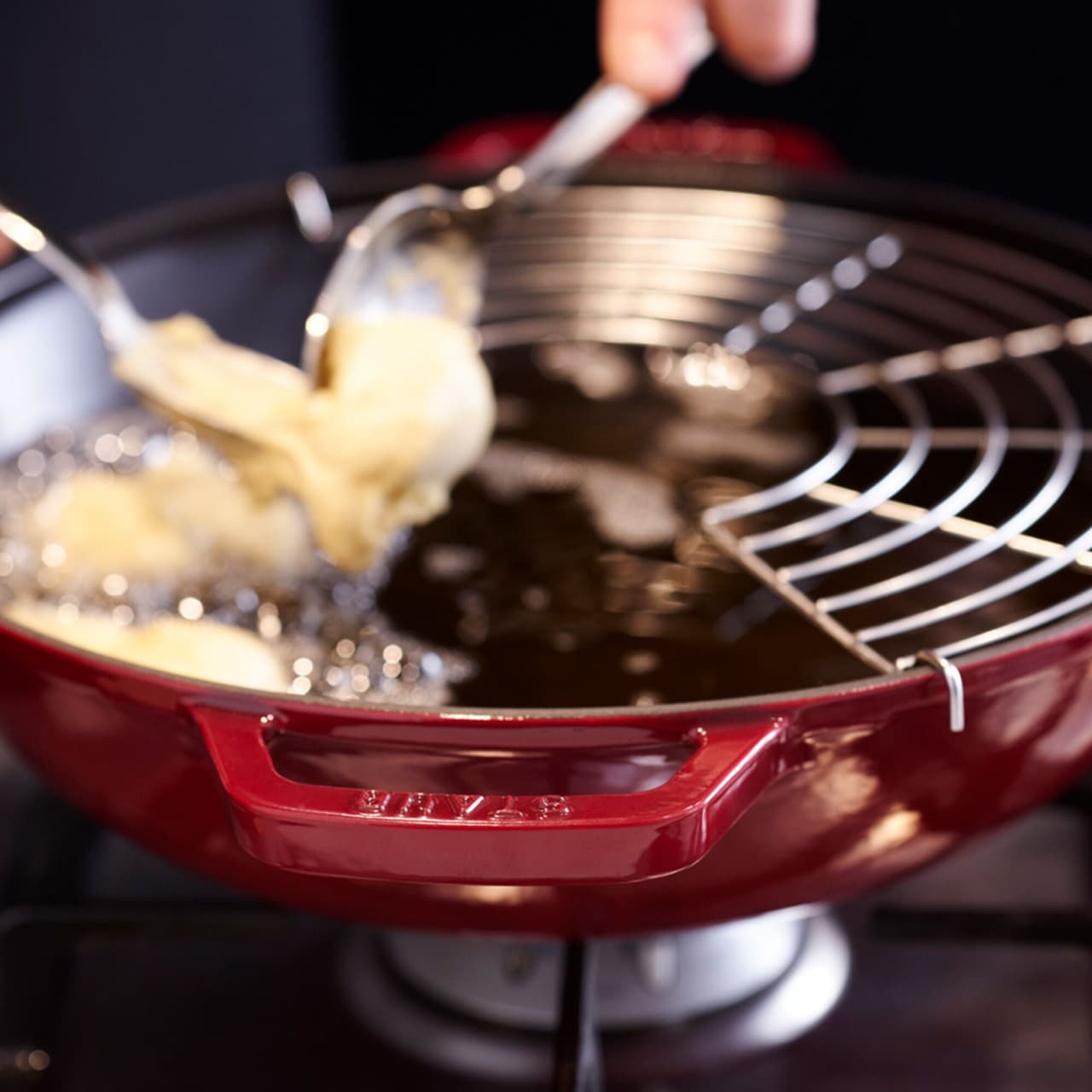 STAUB | SPECIALITIES - Wok mit Glasdeckel - Ø 300mm - Gusseisen - Grenadine-Rot