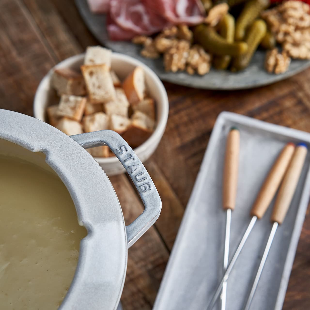 STAUB | SPECIALITIES - Fondue Set - Ø 200mm - Gusseisesn -Weisser Trüffel