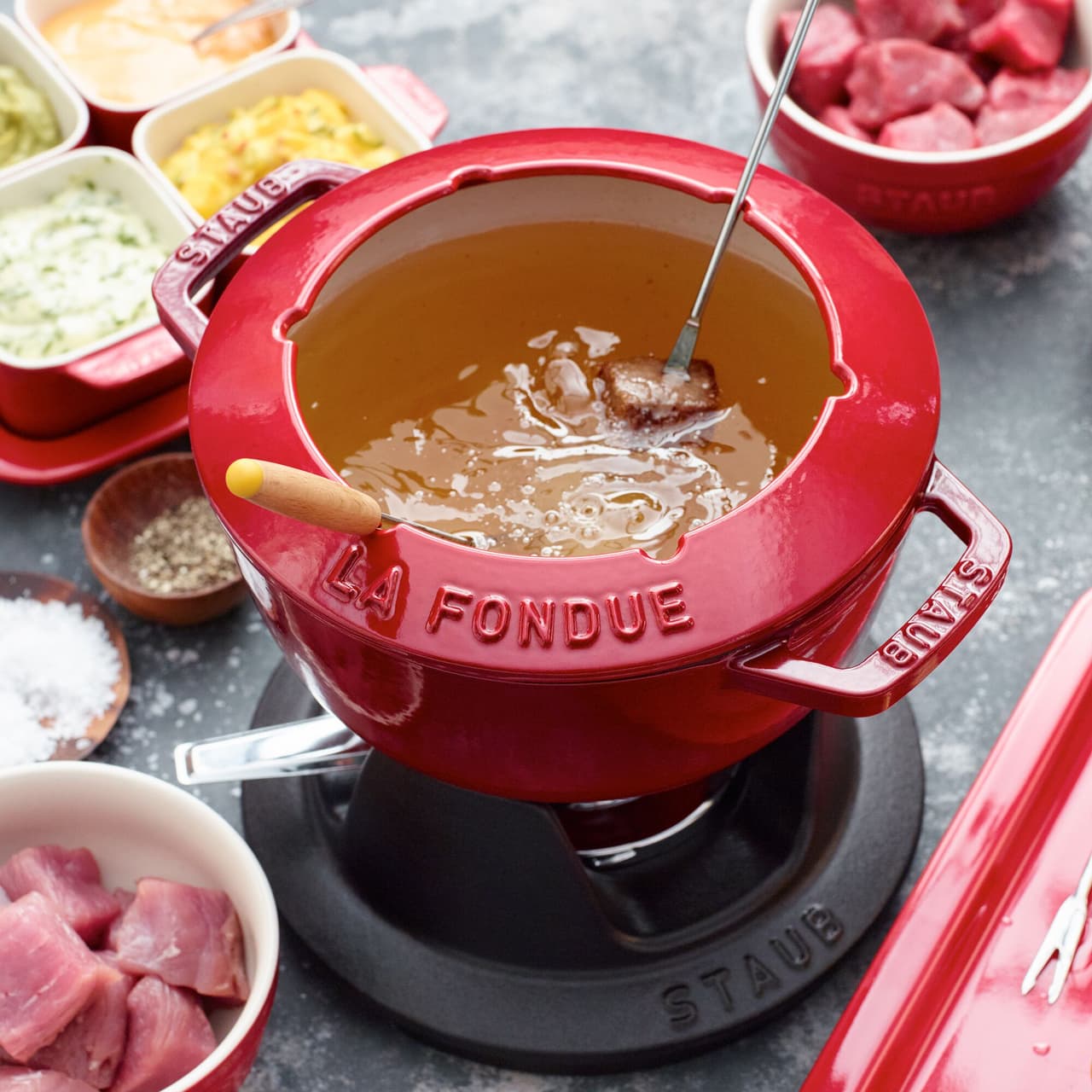 STAUB | SPECIALITIES - Fondue Set - Ø 180mm - Gusseisesn - Kirsch-Rot